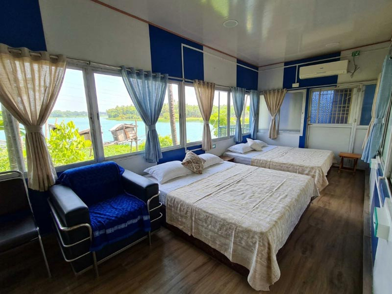 Nabadwip AC Four bed Family room with view